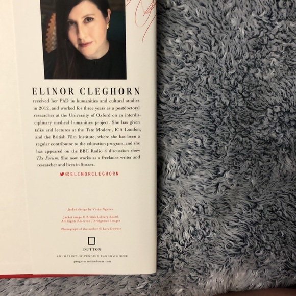 Unwell Women: Misdiagnosis and Myth in a Man-Made World Book - Picture 4 of 6